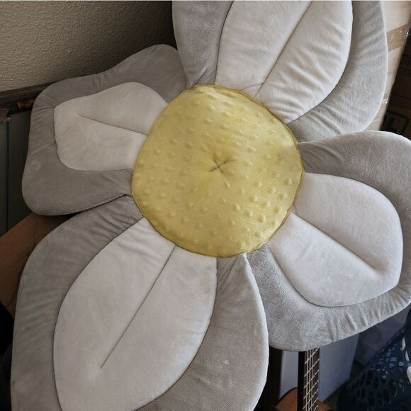 Blooming Bath‎ Lotus Baby Bath Seat Plush Minky Infant Bath Flower Mat Bath Tub - Picture 9 of 11